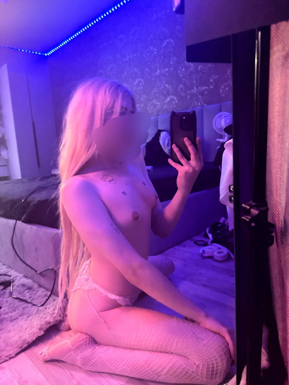 блондинка  Алиса Транс стройная исполнит окончание на лицо и пригласит к себе в Район - Юго-Запад