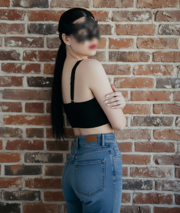 Девочка Ксюшечка с 3 размером груди исполнит окончание на грудь и примет у себя