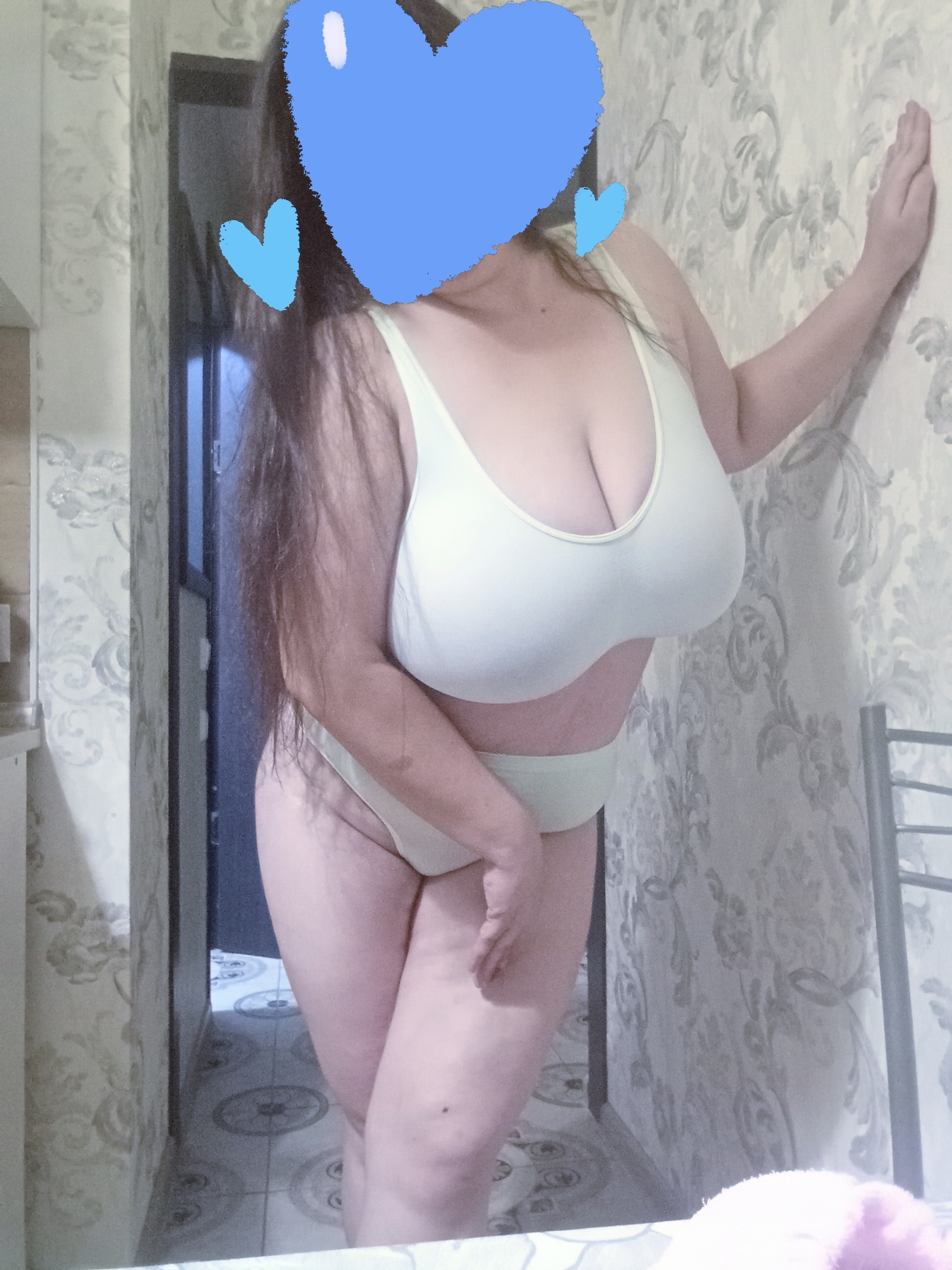 Шлюха Карина спортивная сделает с удовольствием классический секс и примет у себя в Район - Октябрьской улицы