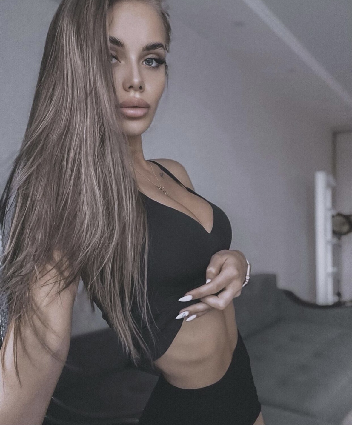 Массажистка Оля стройная подарит эротический массаж и позовет в гости в Район - Юго-Запад