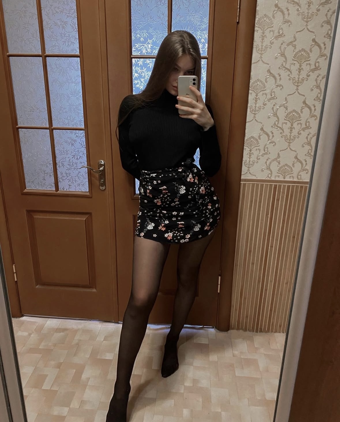 Путана Нина стройная сделает нежно минет в презервативе и позовет в гости