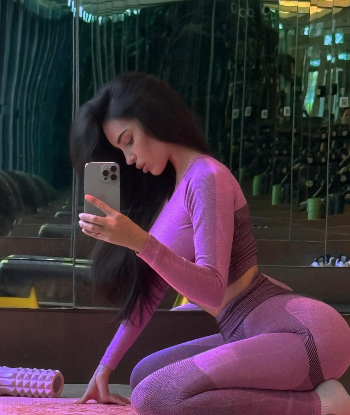 Массажистка Настя стройная подарит госпожа и позовет в гости