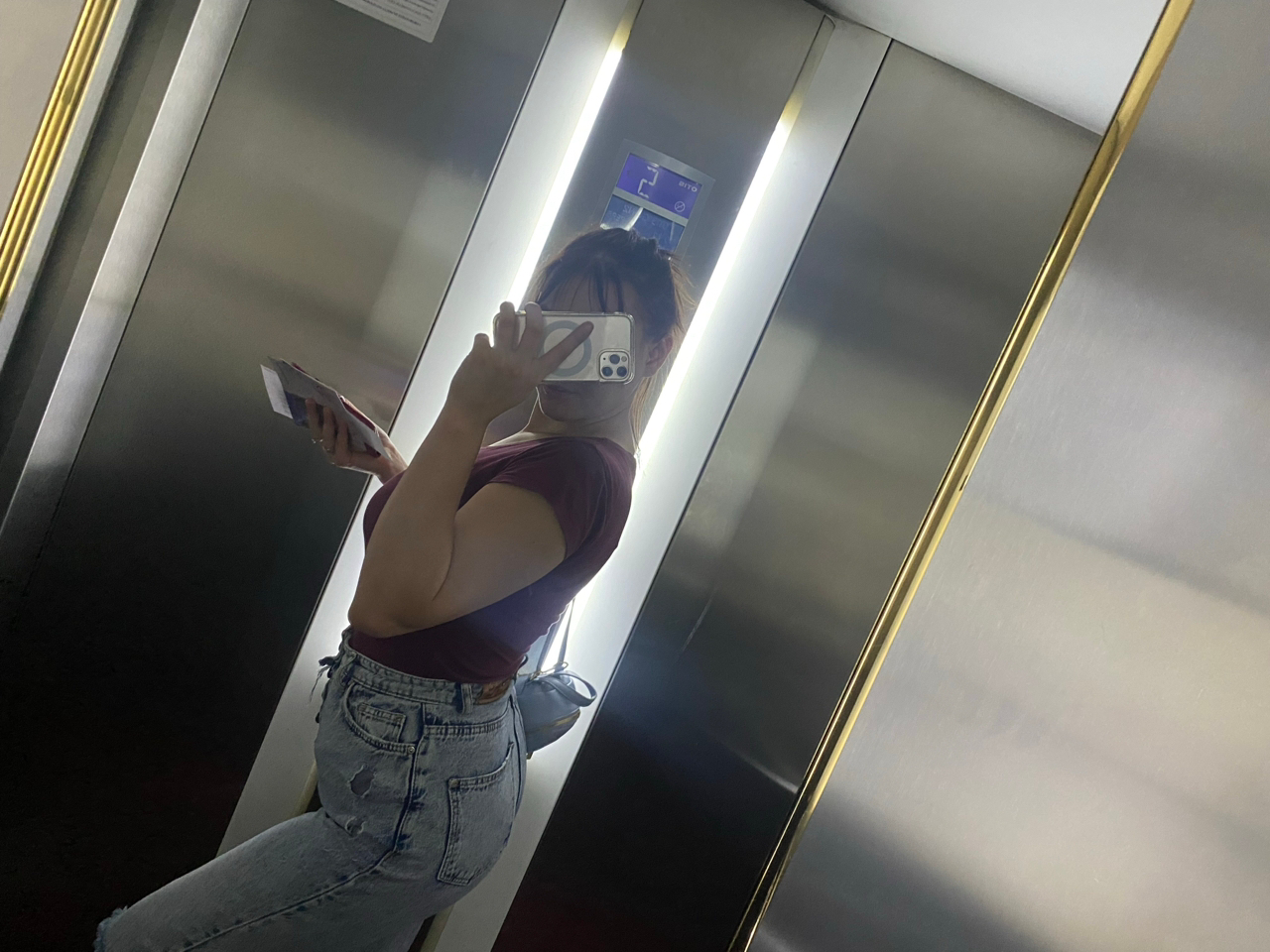 Массажистка Milana 26 лет подарит куннилингус и пригласит к себе