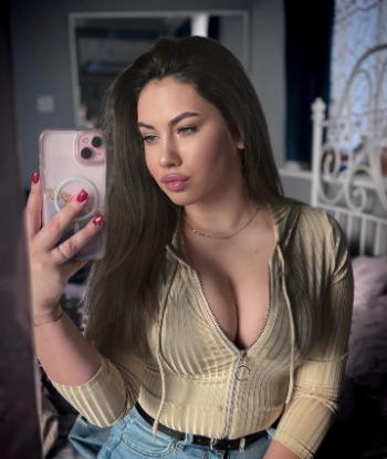 Проститутка АРИНА PLUS 27 лет исполнит окончание на грудь и позовет в гости