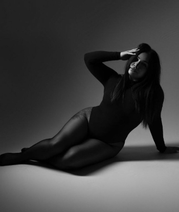 черный оля с 3 размером груди исполнит окончание в рот и примет у себя