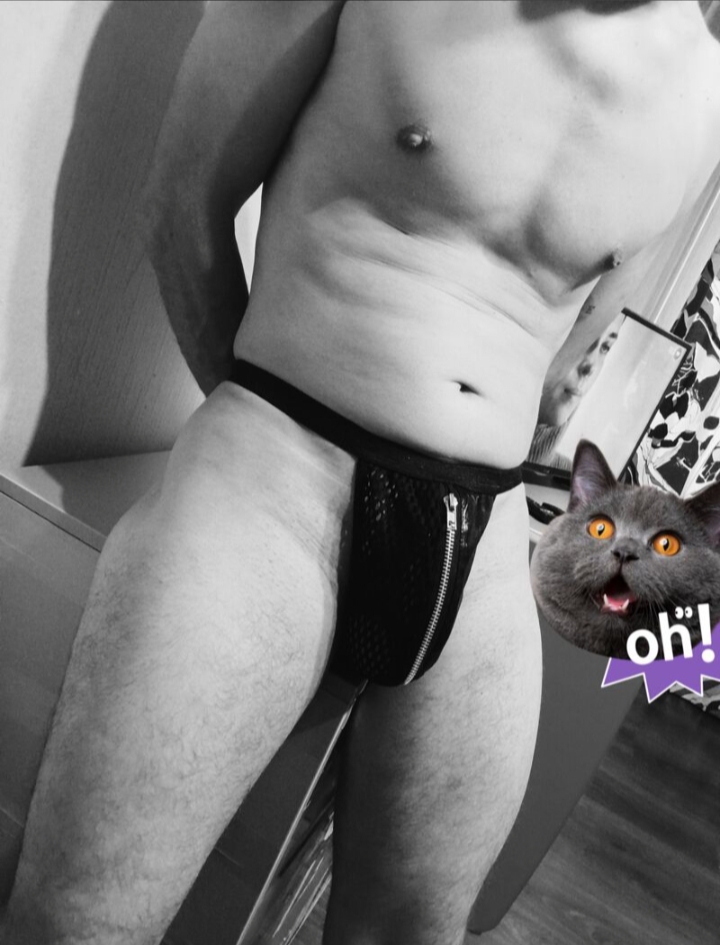 Шлюха Антон 37 лет сделает с удовольствием  и примет у себя в Любой район