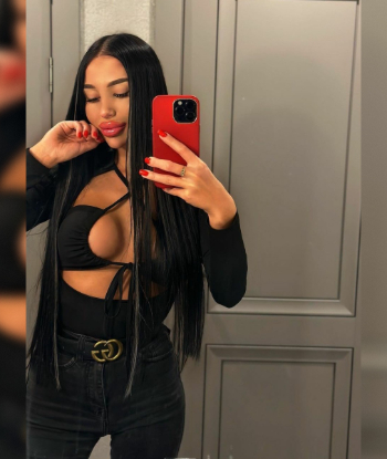 Девушка по вызову СОНЕЧКА 23 лет сделает нежно минет в презервативе и пригласит к себе в Район - Центр