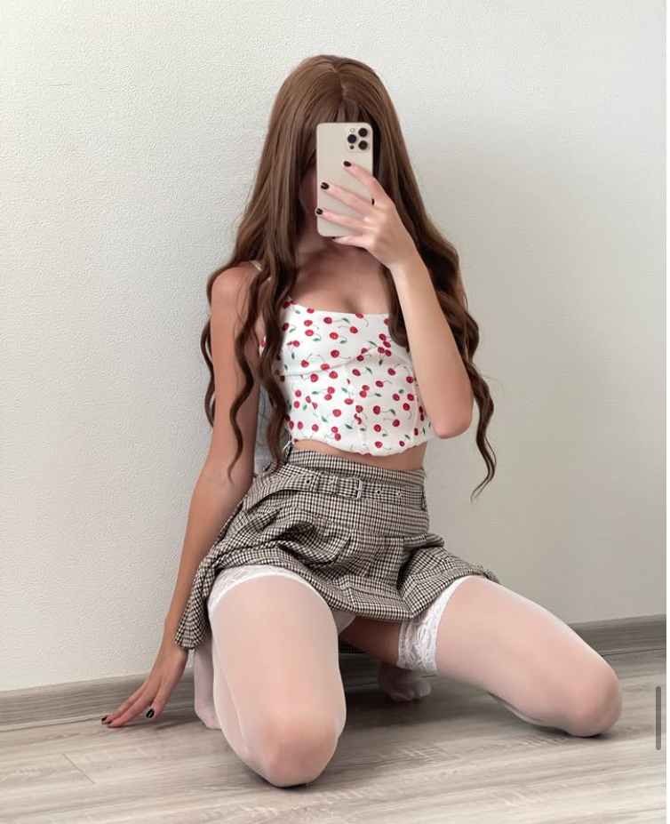 Профессионалка НИКА с 2 размером груди исполнит семейным парам и позовет в гости в Район - Центр