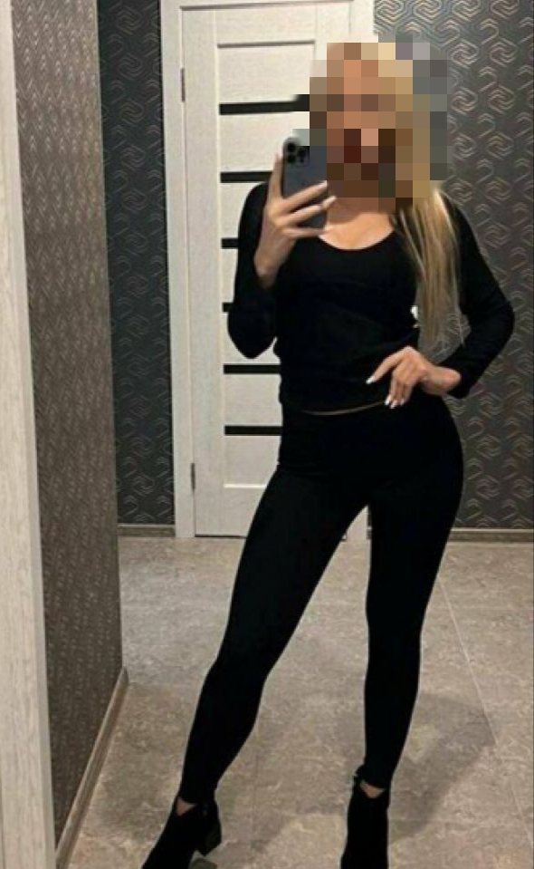 Эскорт Аля с 1 размером груди сделает качественно классический секс и позовет в гости